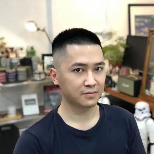 男士短发型推荐_男生发型名称图片_夏季男士清爽发型