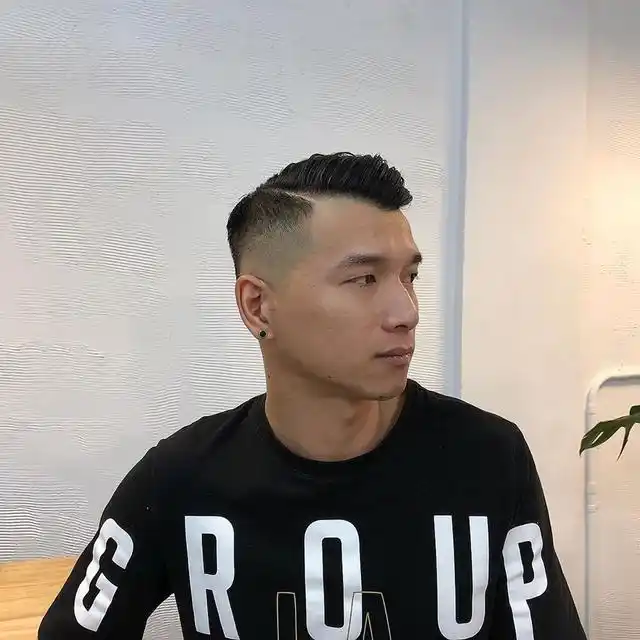 男生发型名称图片_夏季男士清爽发型_男士短发型推荐