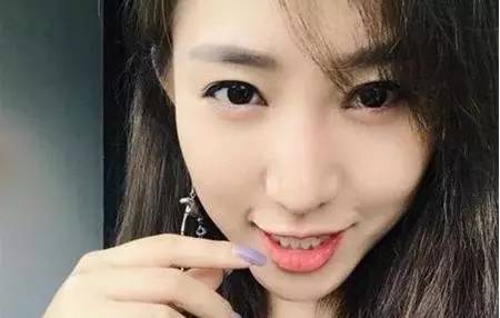 贵阳最美老板娘文筱婷_贵州智诚足球俱乐部董事长文筱婷_文筱婷 中超最美老板娘