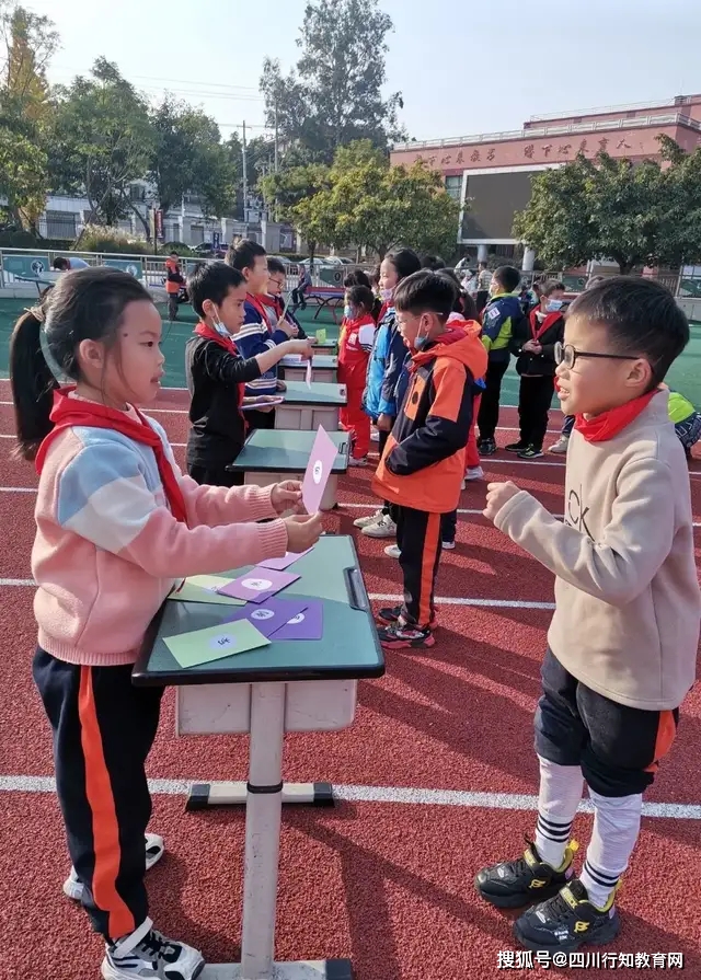 小学三年级语文数学知识游戏_万安小学智勇大冲关活动_智勇大闯关