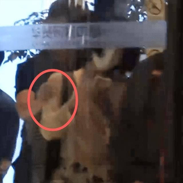 那英老公被曝出轨风波时间线_那英老公孟桐出轨事件_那英婚姻疑亮红灯
