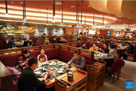 海外网评：2023，国际社会看好中国经济