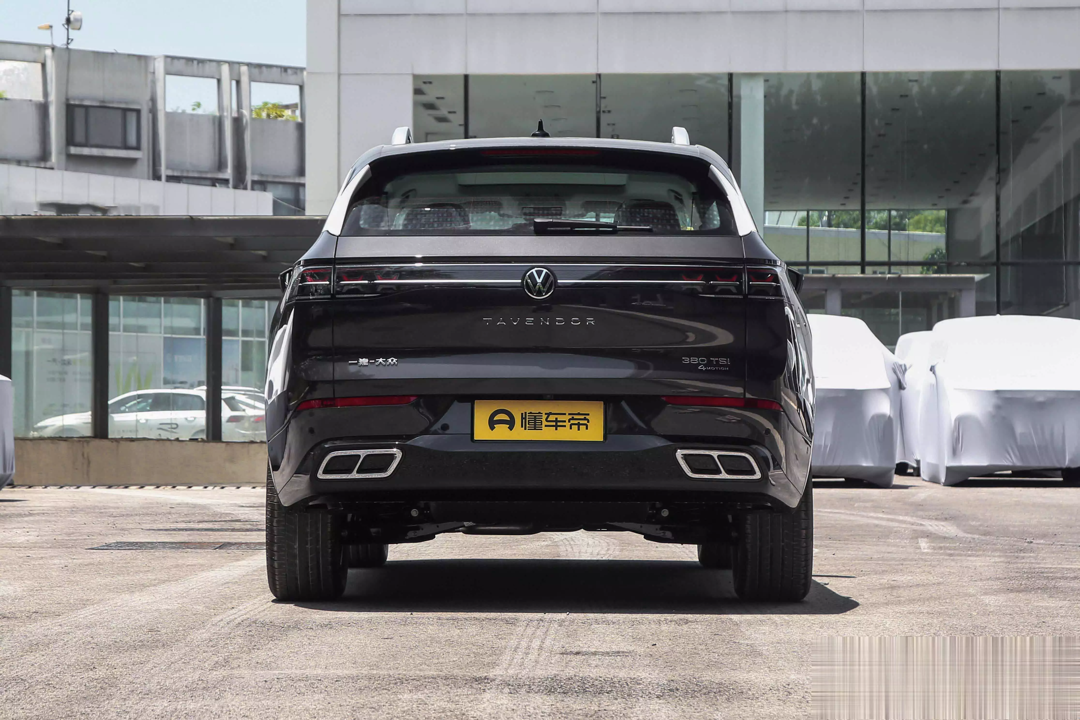 中大型SUV外观设计时尚动感_中大型SUV后排空间宽敞配置丰富_176 220