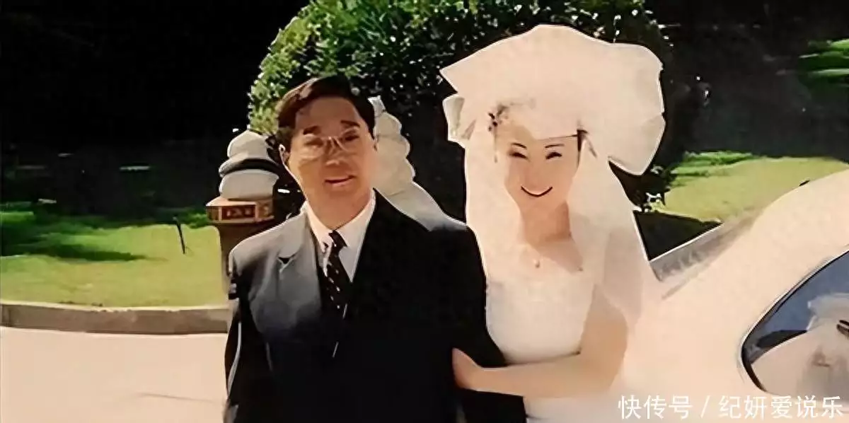 坏消息一个接一个！炫富被撕下体面后，法院又出手，王艳老公栽了