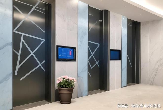 电梯故障紧急应对措施_逃出电梯_电梯紧急下坠自救方法