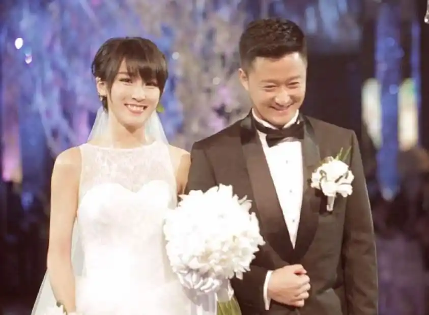 吴所谓肌肉线条_吴京战狼肌肉图片大全_谢楠晒儿子赤膊照