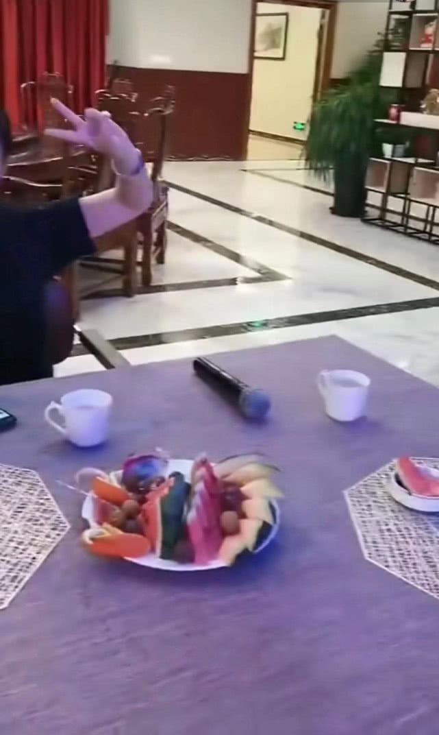 毕福剑饭局完整版_毕福剑近况_毕福剑复出传闻