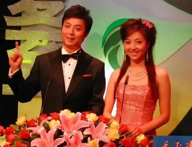 四川播音员佟瑶裸尸图_佟瑶 主持人生平_佟瑶 失踪事件