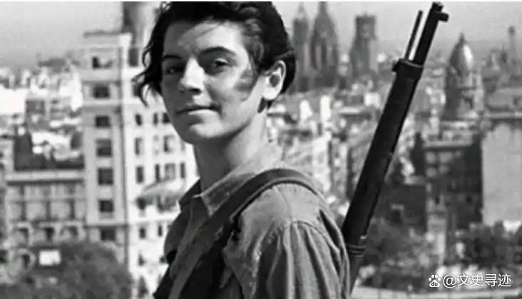 二战战地记者_爱德华R默罗厄尼派尔罗伯特卡帕_美国战地记者