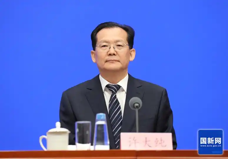中国地质调查局局长答封面新闻：我国在四川等地发现“亚洲锂腰带”｜提问部长