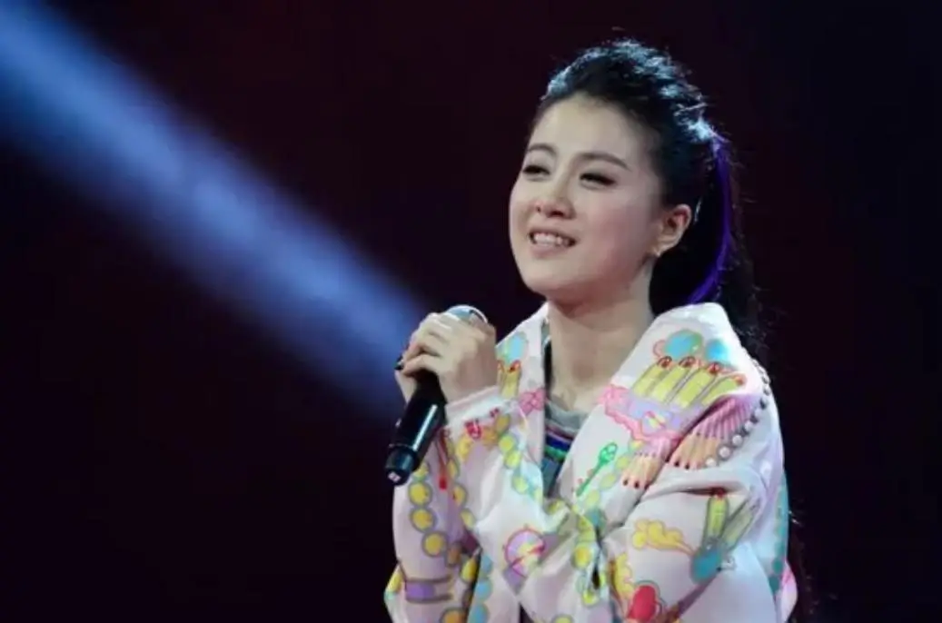李嘉格车澈离婚_李嘉格中国好声音经历_李嘉格车澈爱情故事