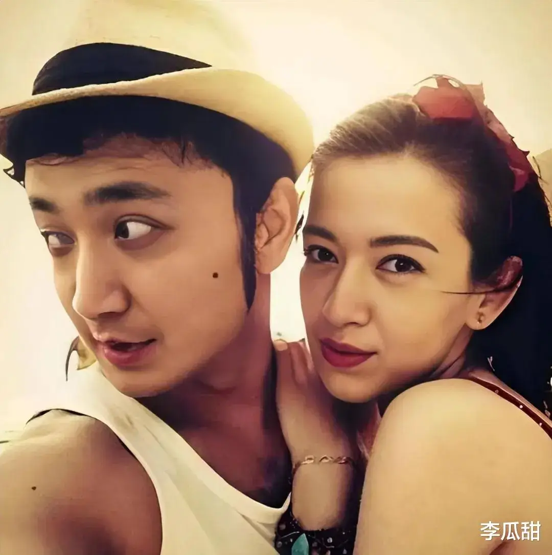 尼格买提春晚苹果LOGO争议_尼格买提个人资料图片_尼格买提感情经历详细解析