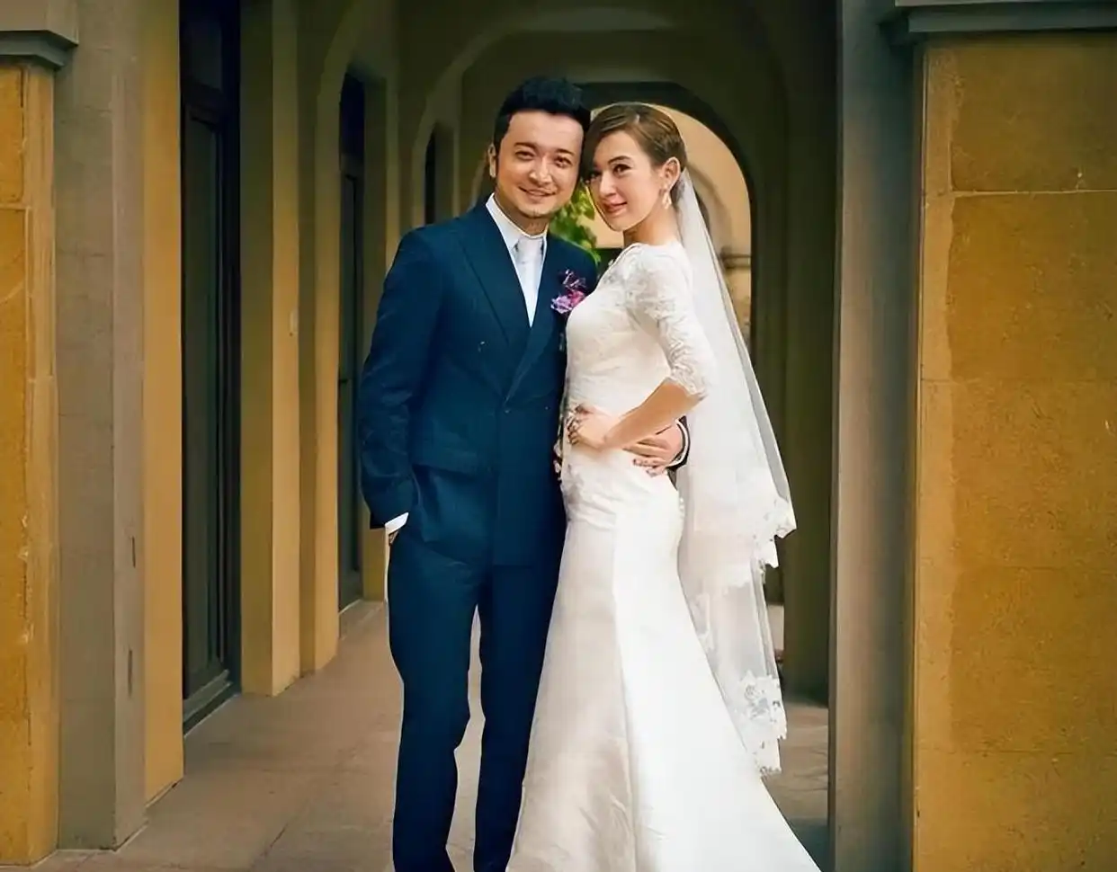 尼格买提 离婚 帕夏古丽_尼格买提个人资料图片
