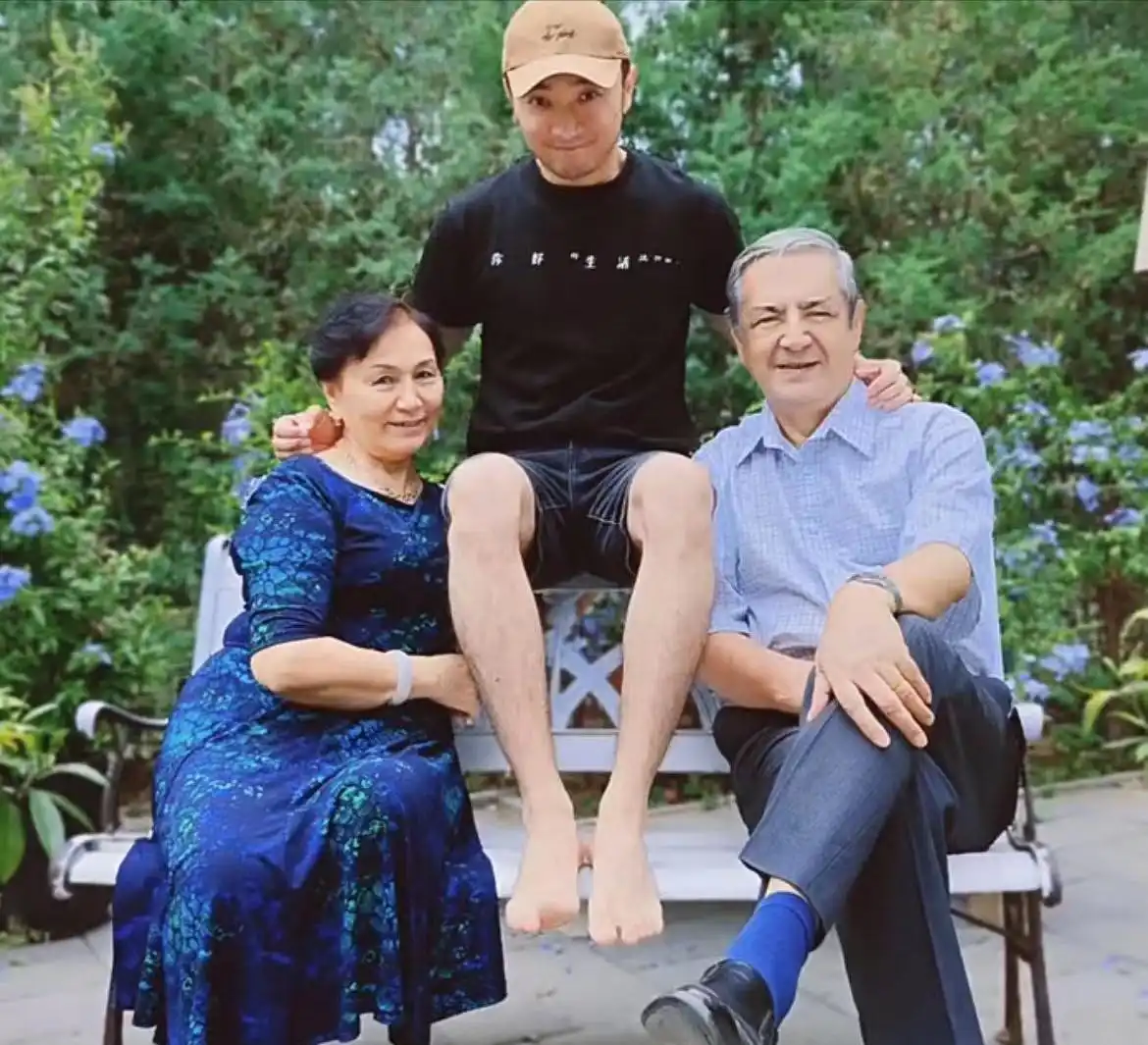 尼格买提 离婚 帕夏古丽_尼格买提个人资料图片