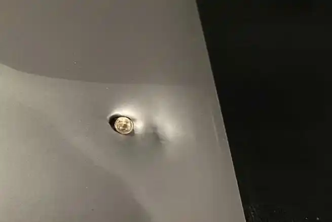 中国商人 巴西持枪抢劫 笔记本电脑中弹_中国商人巴西遭抢劫 电脑挡下一枪