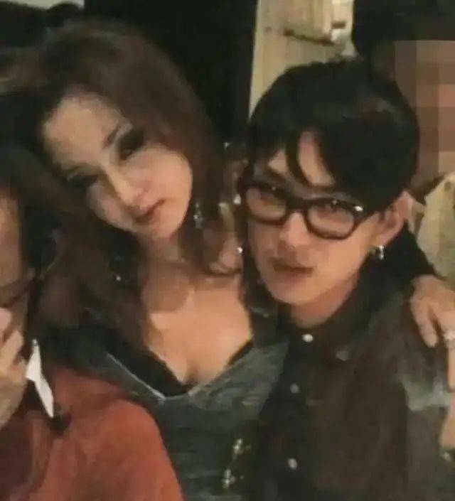 泽尻英龙华 吸毒事件 日本美女 跌落神坛_50岁“日剧收视女王”涉毒被查