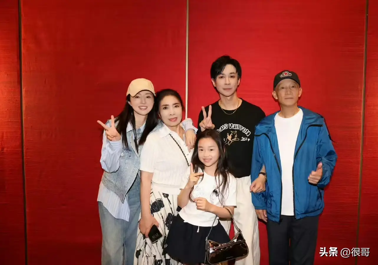 董璇回应婚礼餐标67元_董璇婚宴67元 家常菜 孝道权力博弈