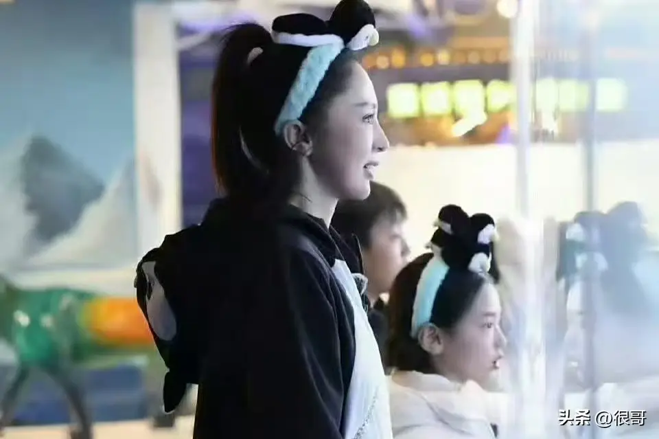 董璇婚宴67元 家常菜 孝道权力博弈_董璇回应婚礼餐标67元