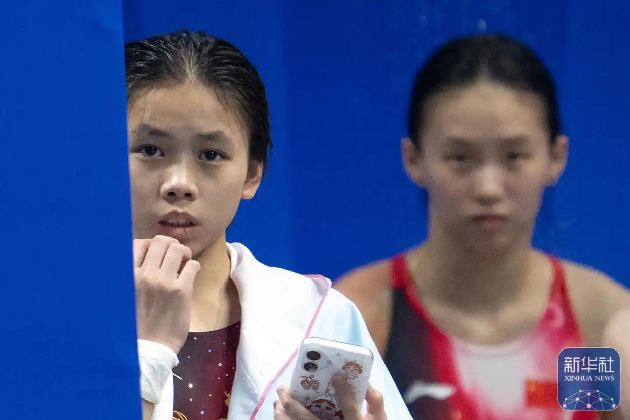 陈芋汐全运会女子10米跳台夺金_全国运动会跳水女子10米跳台半决赛 陈芋汐 晋级决赛