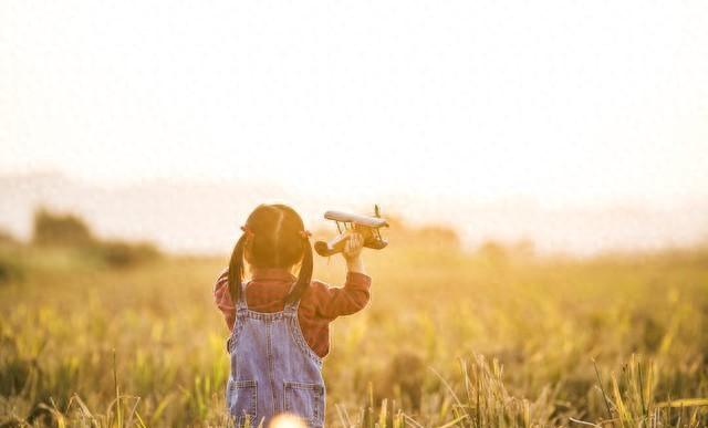 你家孩子是有福之人，婚业皆顺，无需你日夜牵挂