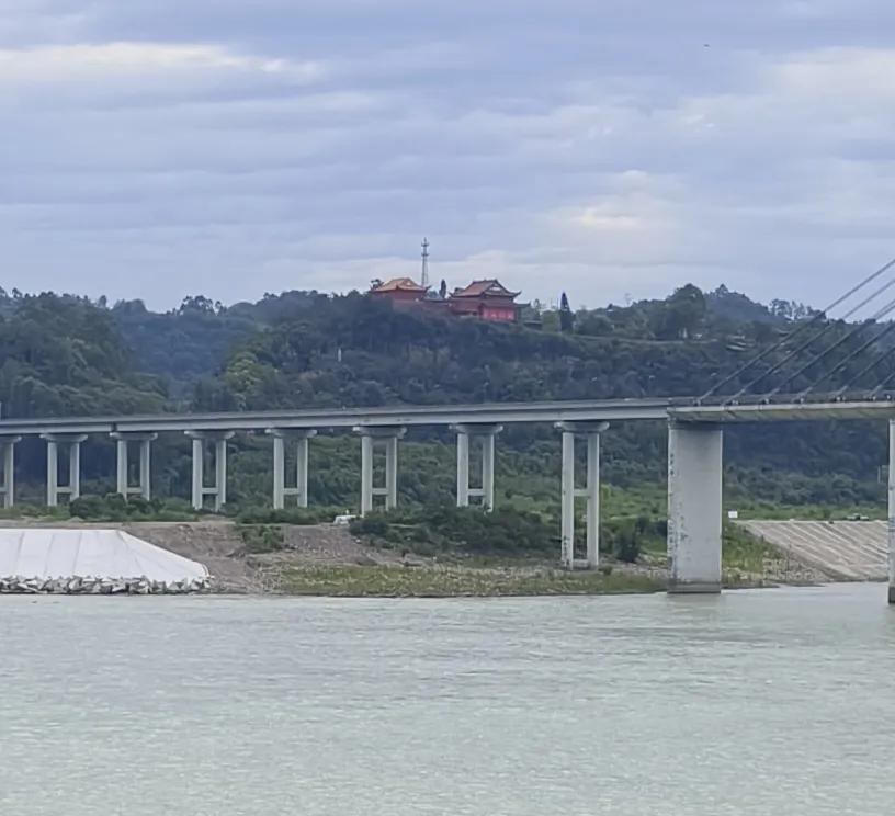 犍为县城滨江路风景_未来5年犍为城市规划_犍为沿江大道美景