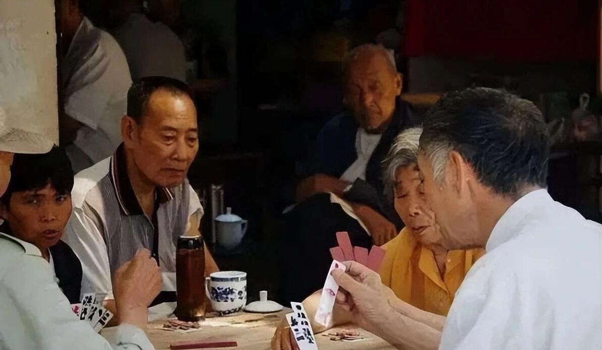:泸州大贰历史渊源_泸州麻将_叶子戏演变过程