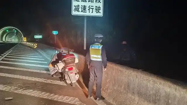 福建摩托车上高速规定_重庆辟谣“摩托车能上高速”_摩托车能上高速吗福建