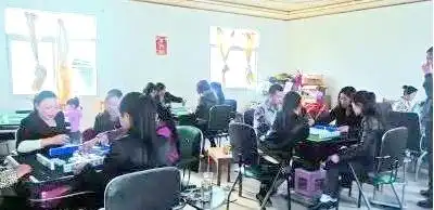 泸州棋牌室手机麻将兴起_泸州麻将_手机麻将冲击泸州棋牌室