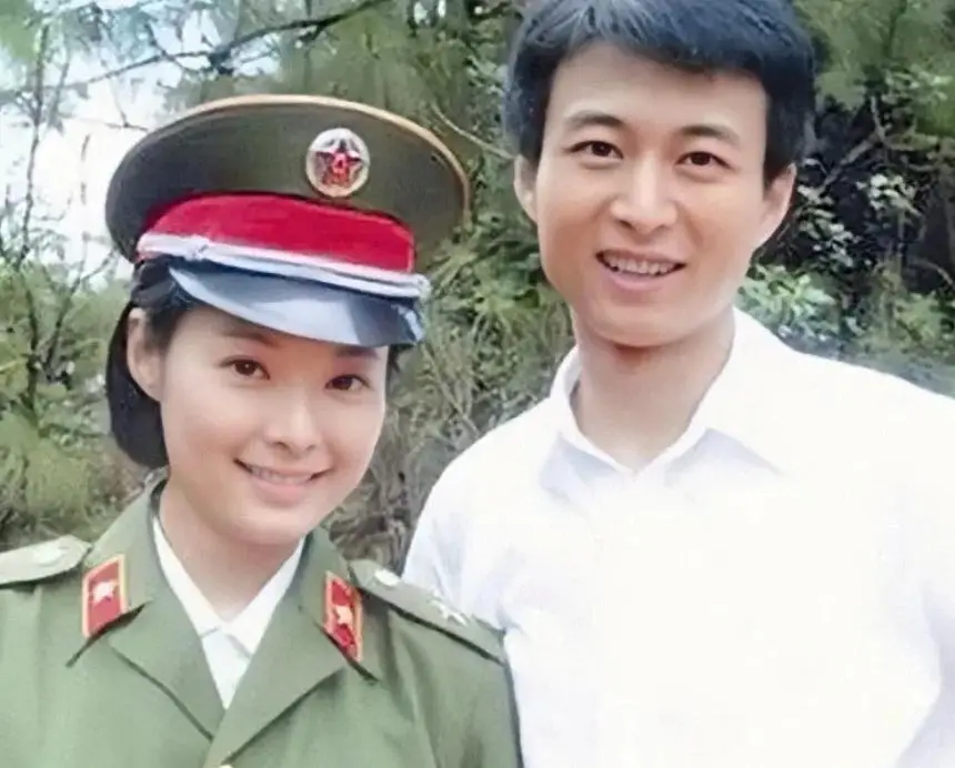 徐威与张怡宁爱情故事_徐威张怡宁婚礼细节_徐威和袁立结过婚吗?