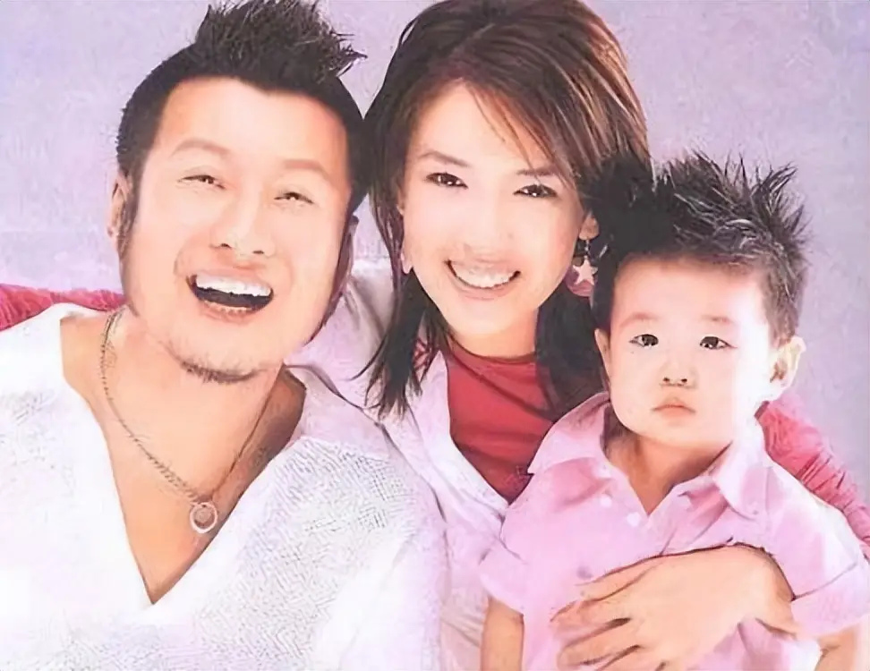孙兴骆莉娜_孙兴离婚经历_孙兴卖唱生活