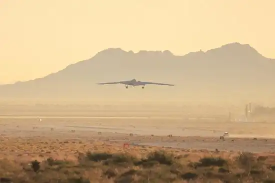B-21完成首飞，未来会部署在哪儿