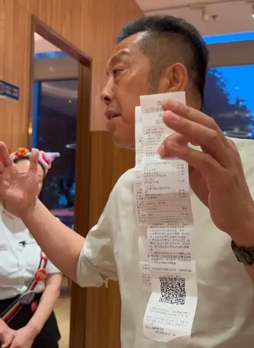 “我们一定会起诉他，一定一定会起诉他！”西贝创始人贾国龙称将起诉，罗永浩回应