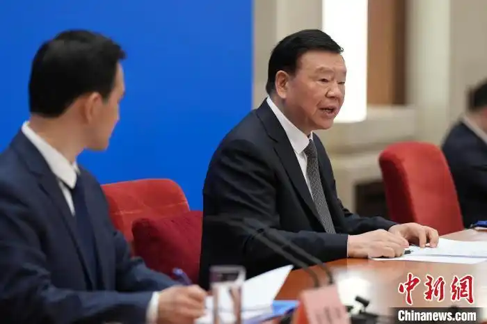 娄勤俭发言_中美关税问题_中方回应美威胁对华加征100%关税