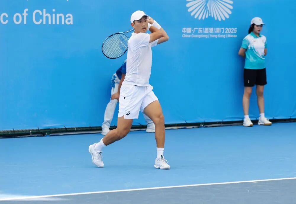 全运会男子100米蛙泳预赛覃海洋晋级_全运会公路自行车赛李思颖夺冠_覃海洋夺全运会男子100米蛙泳金牌