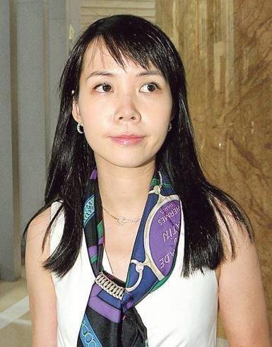 女星巨额分手费_骆莉娜分手费_谢娜800万分手费