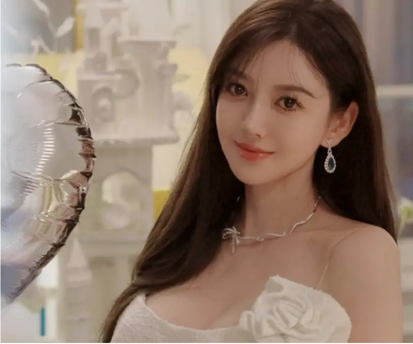 叶珂怀孕爆料_骆莉娜分手费_黄晓明叶珂官宣恋情