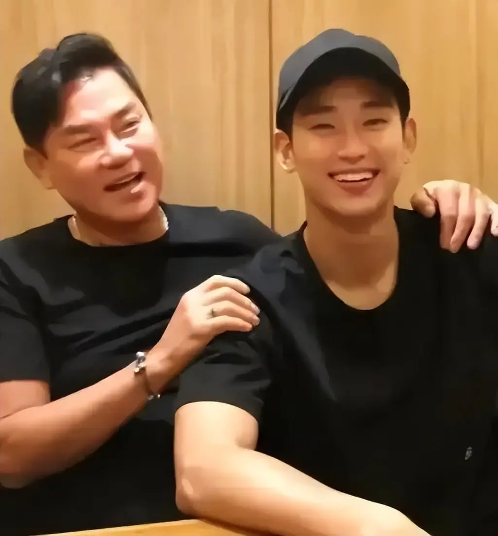 金秀贤的童年也很可怜啊，但这并不是他坑害穷人家的女儿的借口！