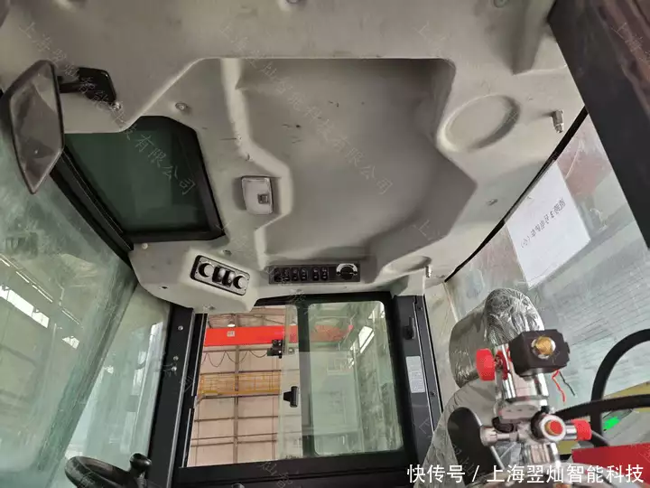工程车_工程车燃油泄漏接触高温部件自燃_工程车电气故障导致短路引发火灾