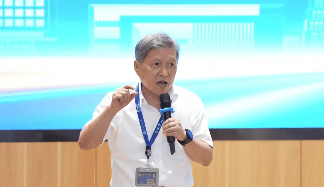 福耀科技大学首期本科生见面会_曹德旺现身福耀科技大学开学典礼_王树国校长个性化人才培养理念