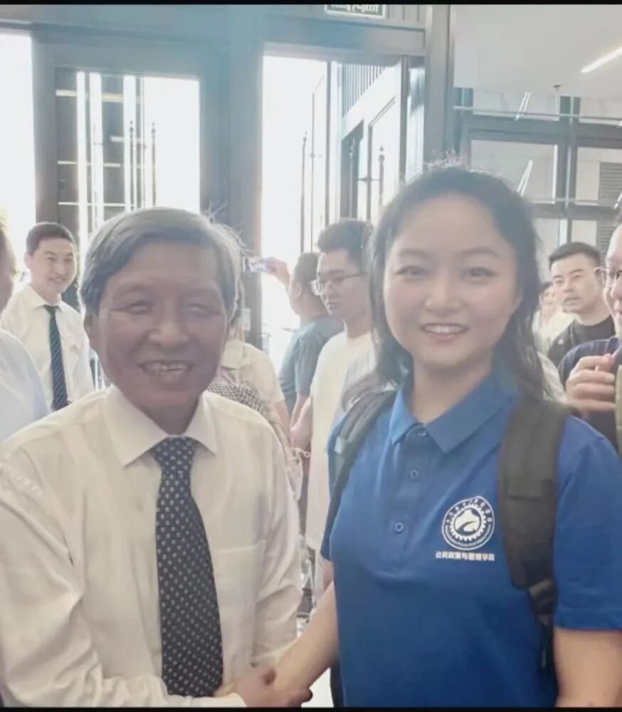 曹德旺现身福耀科技大学开学典礼_王树国 曹德旺 福耀科技大学校长