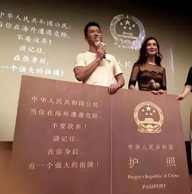 吴京全网玩梗考古_战狼二吴京图片大全_吴京2025年票房扑街