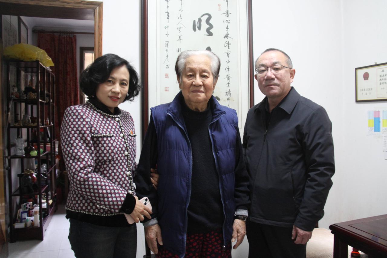 走访慰问退休老干部_济南市第二人民医院走访慰问活动_济南市眼科医院慰问离退休老同志