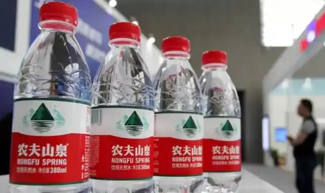 农夫山泉福岛白桃气泡水争议_农夫山泉公关危机应对策略_对农夫山泉砒霜门事件的启示