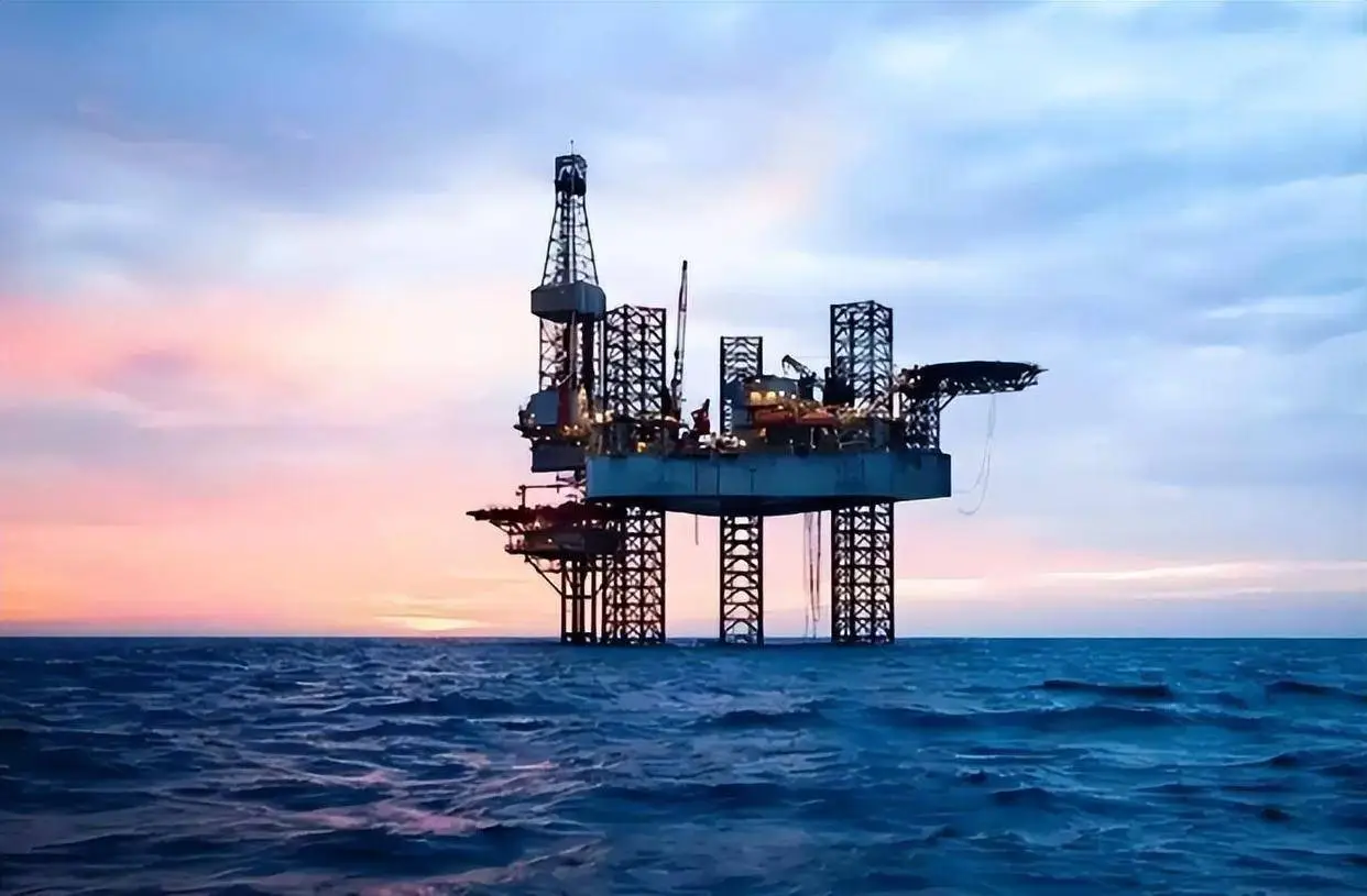 美军舰艇压境挑衅！委内瑞拉为何将国家命运托付中国？