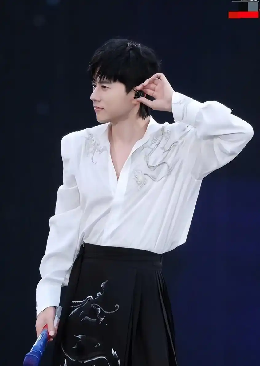 张杰娱乐新闻_张杰参加我型我秀_张杰早年经历