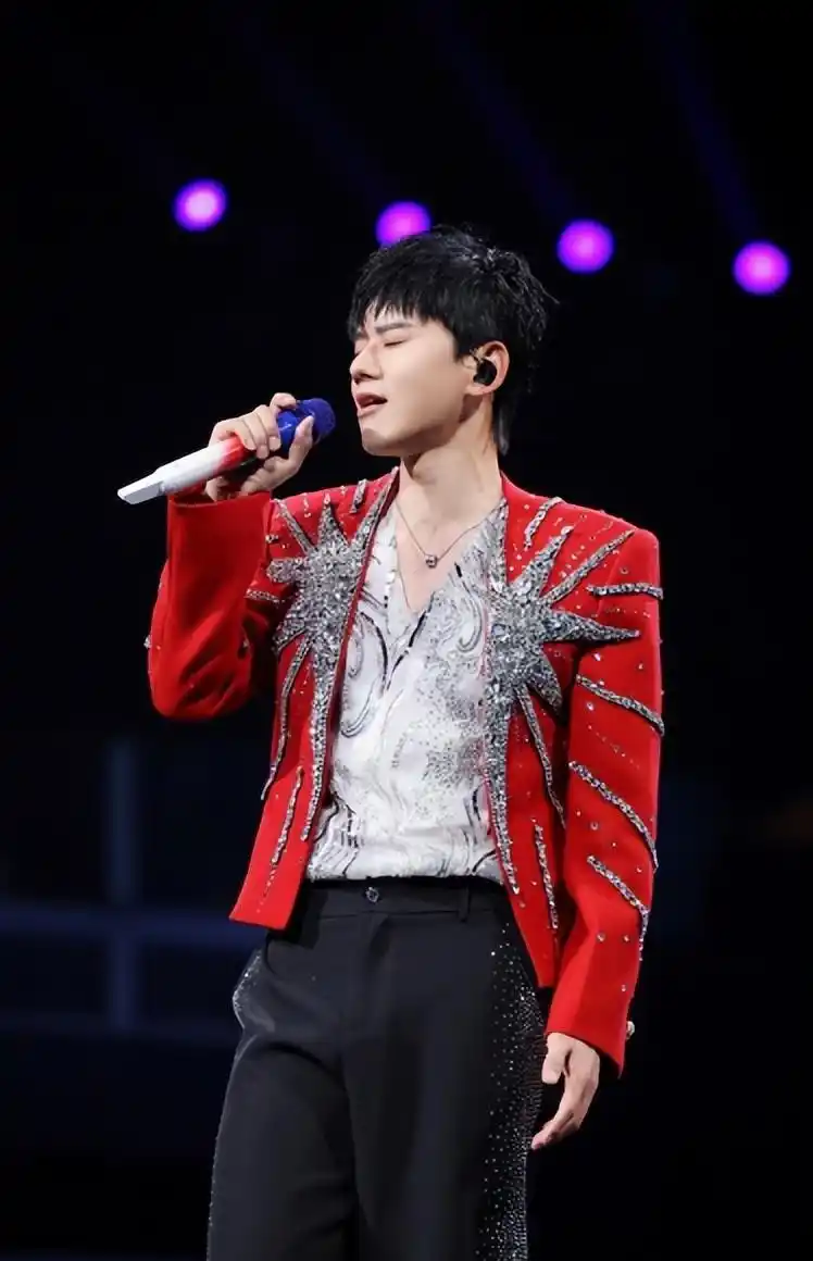 张杰早年经历_张杰参加我型我秀_张杰娱乐新闻