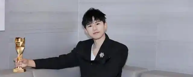 张杰假唱事件_张杰被冤屈经历_张杰娱乐新闻