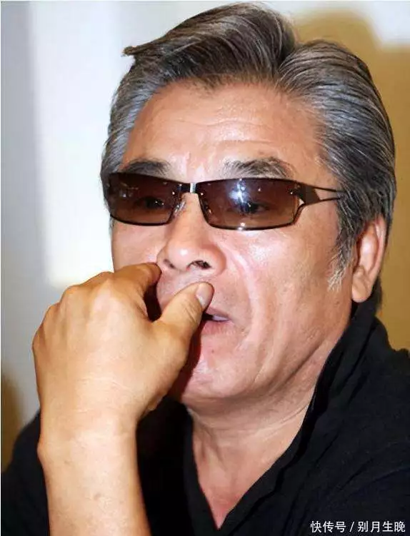 雷洪一妻五妾_雷洪一妻五妾_雷洪71岁娶小娇妻