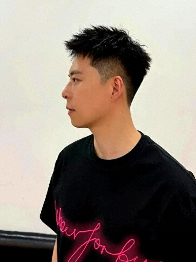 3款简约、时尚又显高级的男士短发！不烫不染也好看的发型！