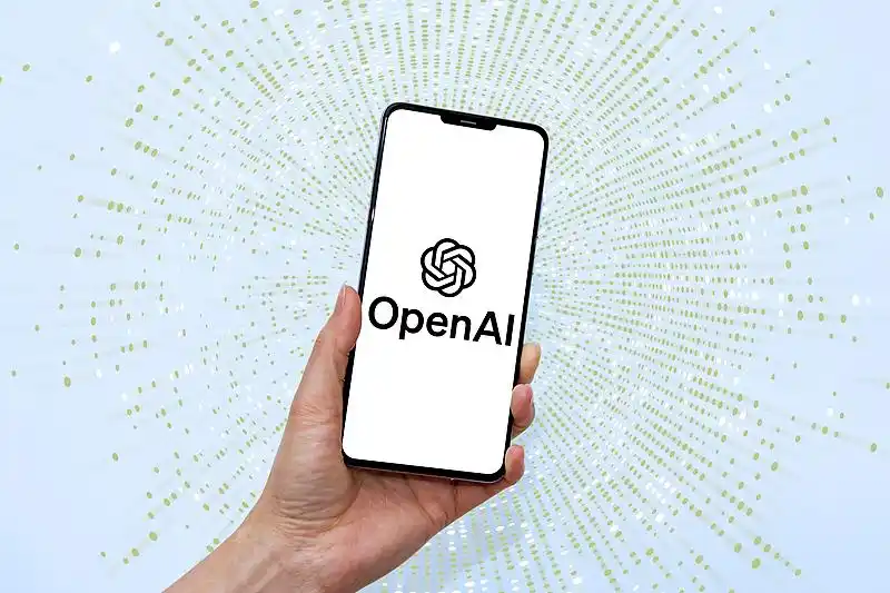 OpenAI发布GPT-5.1：智商情商大增